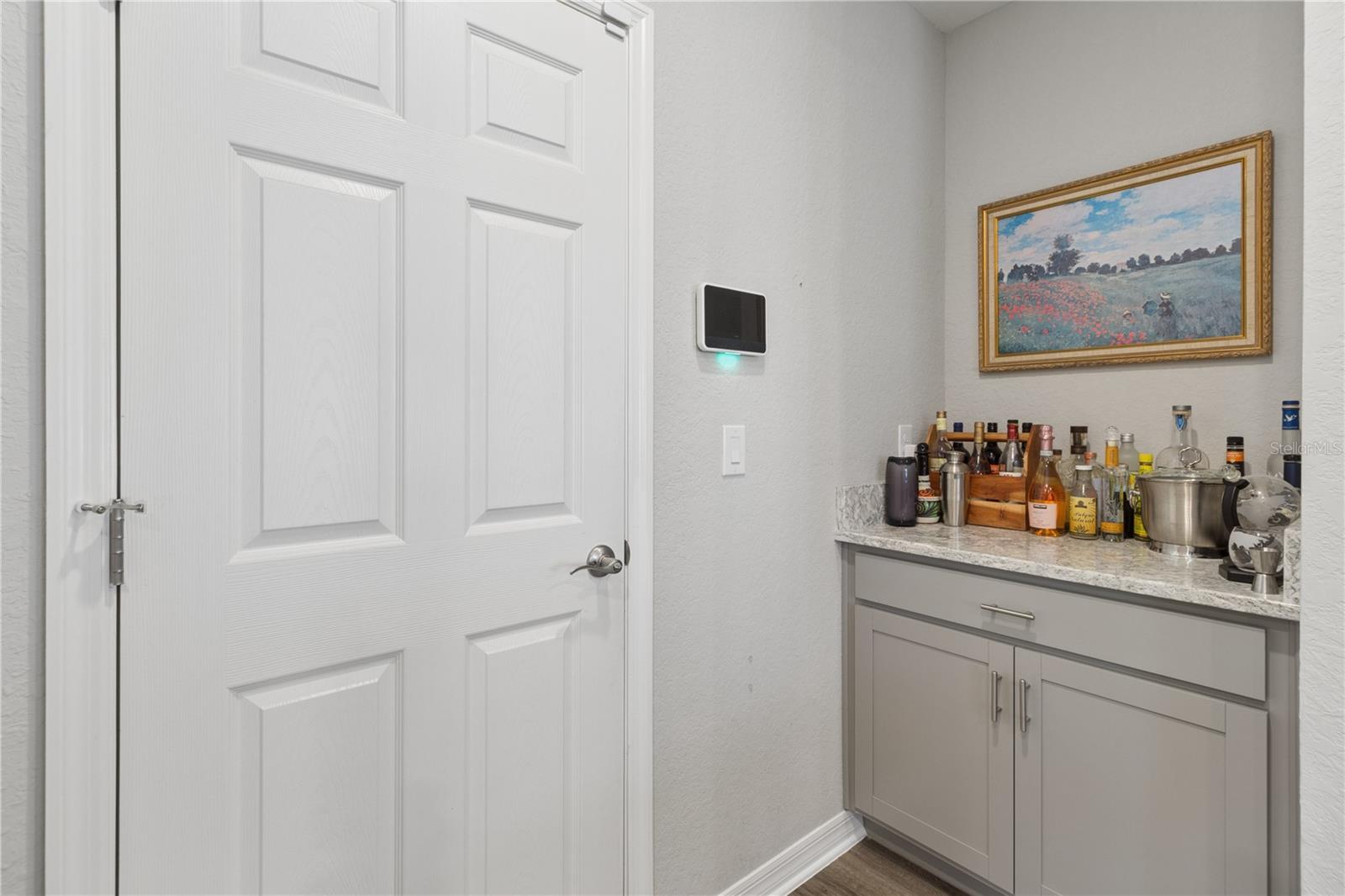 RIDGEWOOD SOUTH - Residential Lease