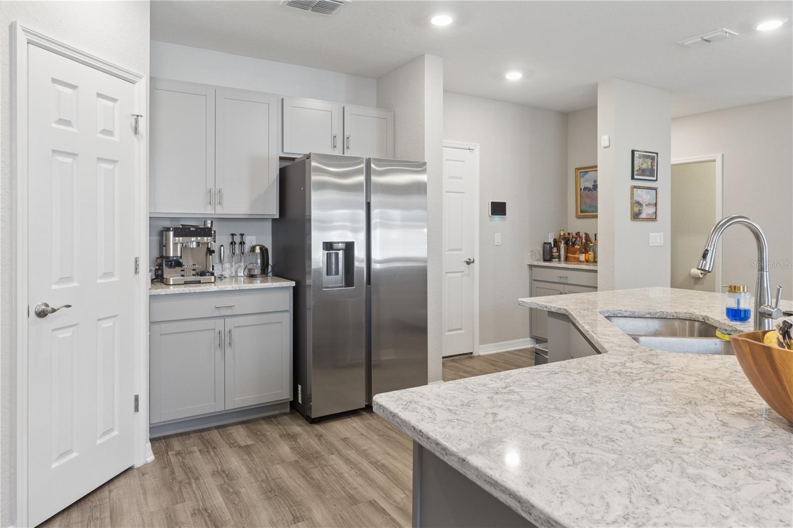 RIDGEWOOD SOUTH - Residential Lease
