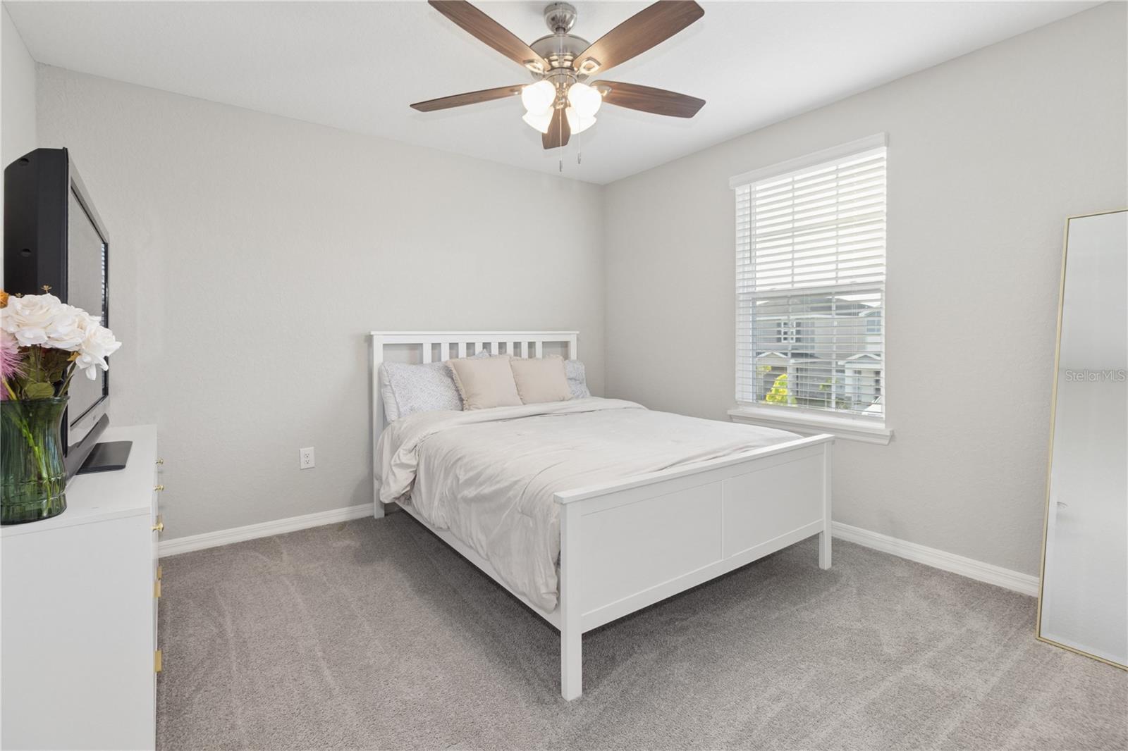 RIDGEWOOD SOUTH - Residential Lease
