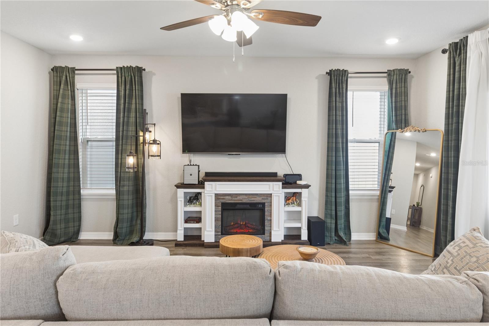 RIDGEWOOD SOUTH - Residential Lease