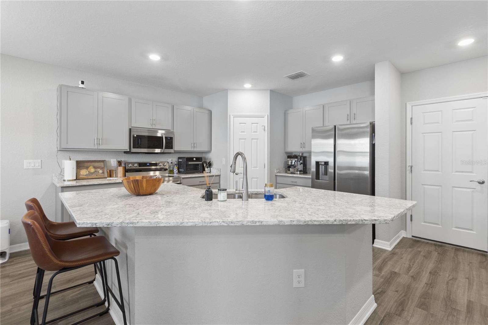 RIDGEWOOD SOUTH - Residential Lease