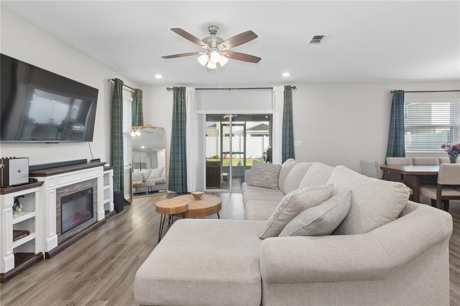 RIDGEWOOD SOUTH - Residential Lease