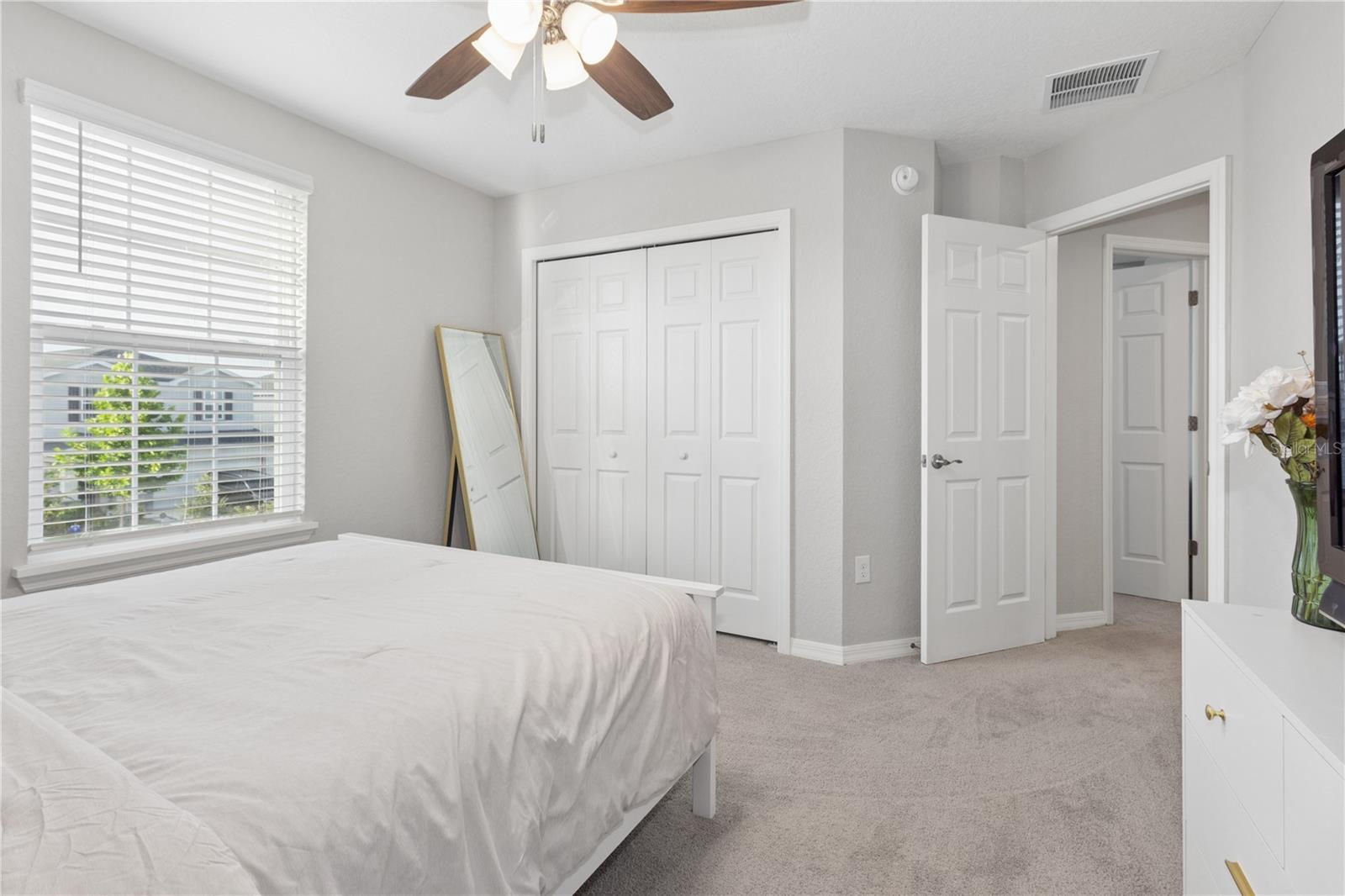 RIDGEWOOD SOUTH - Residential Lease