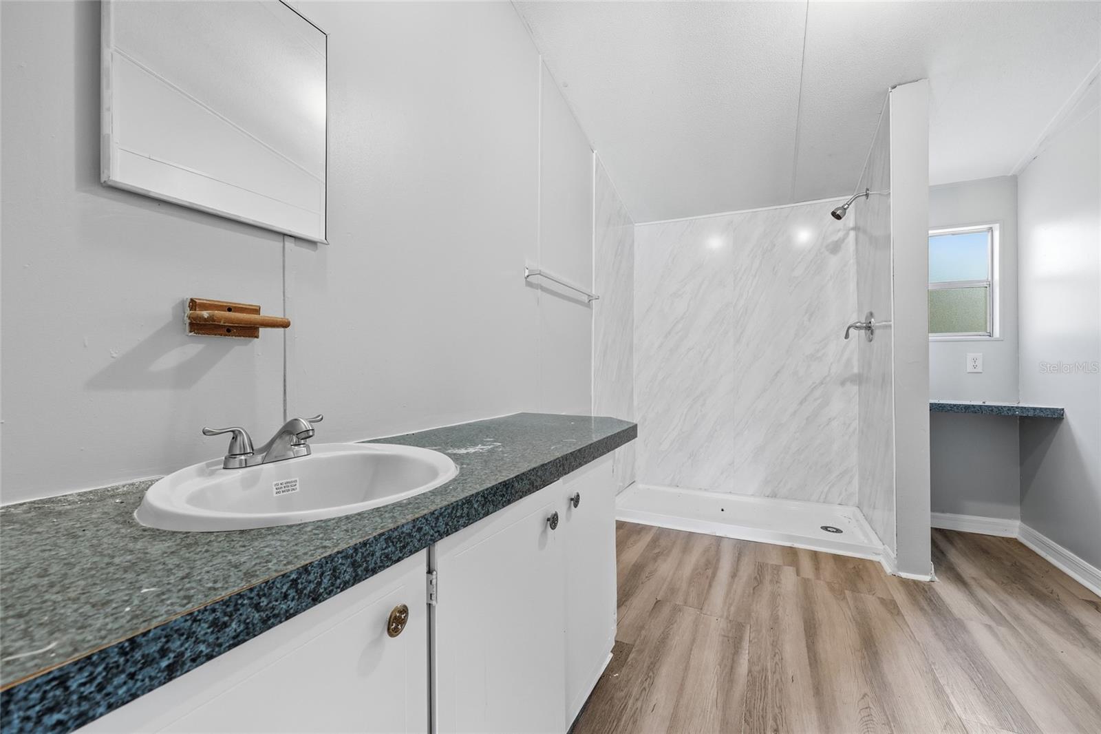 MEADOWS/BEAUTIFUL BRONSON - Residential