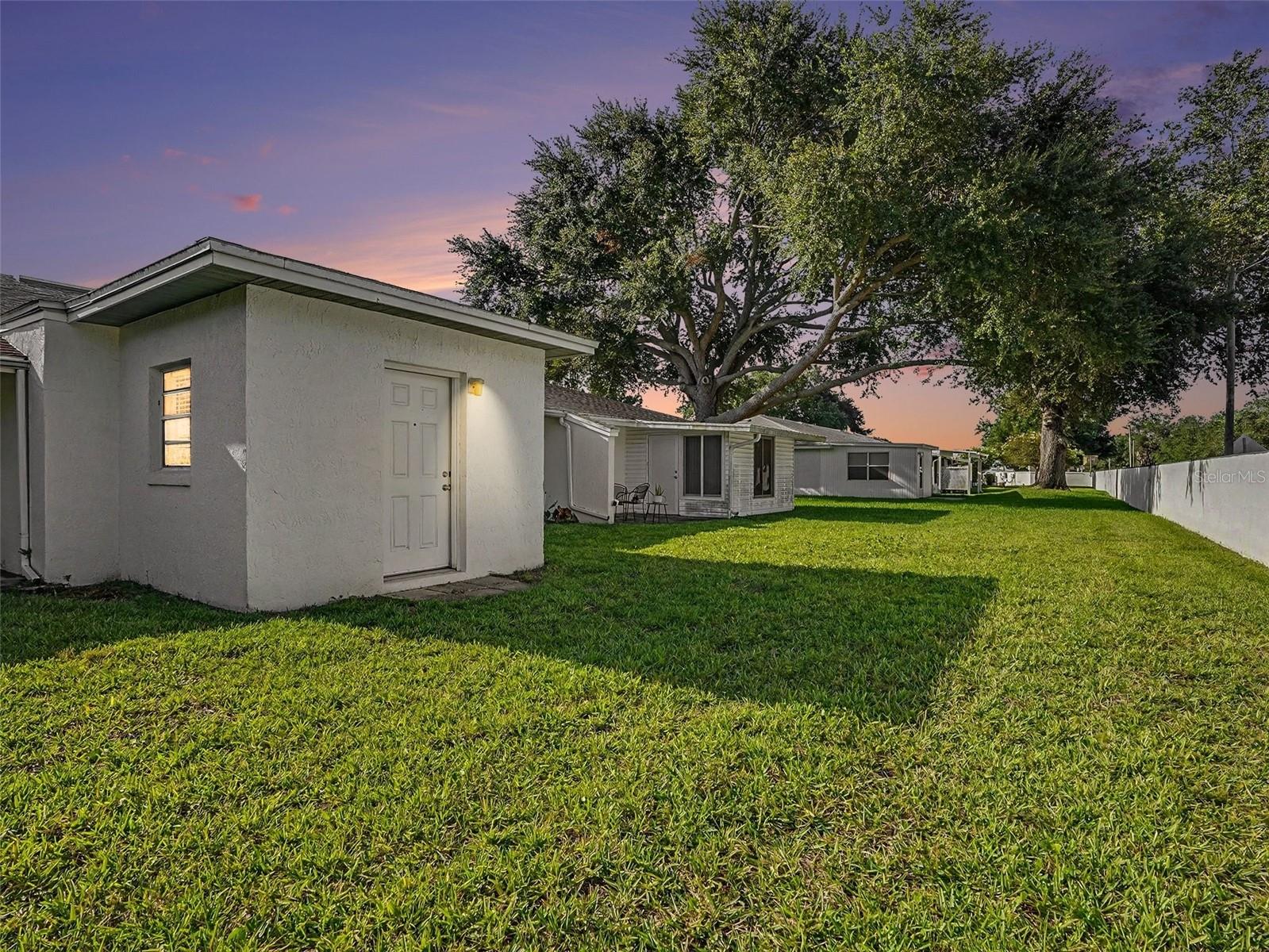 OAKVIEW - Residential