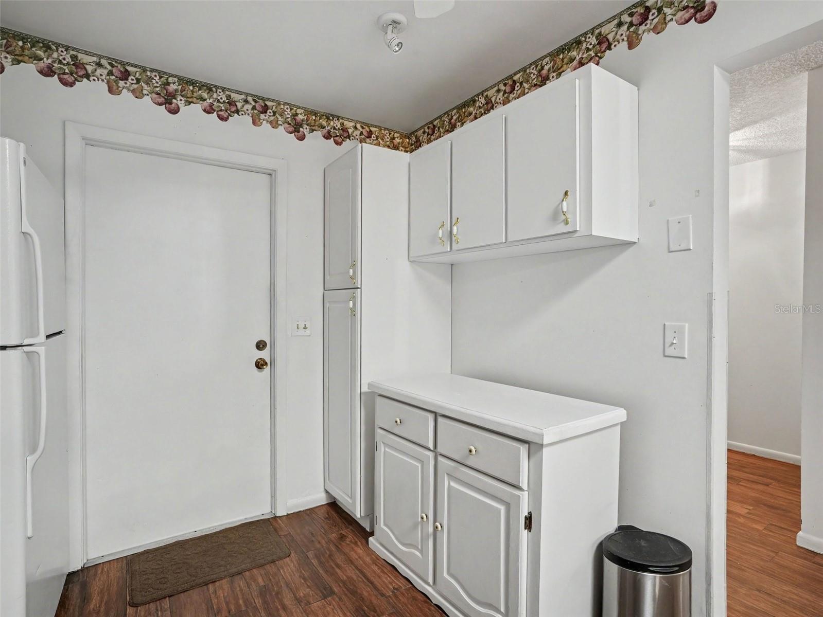OAKVIEW - Residential