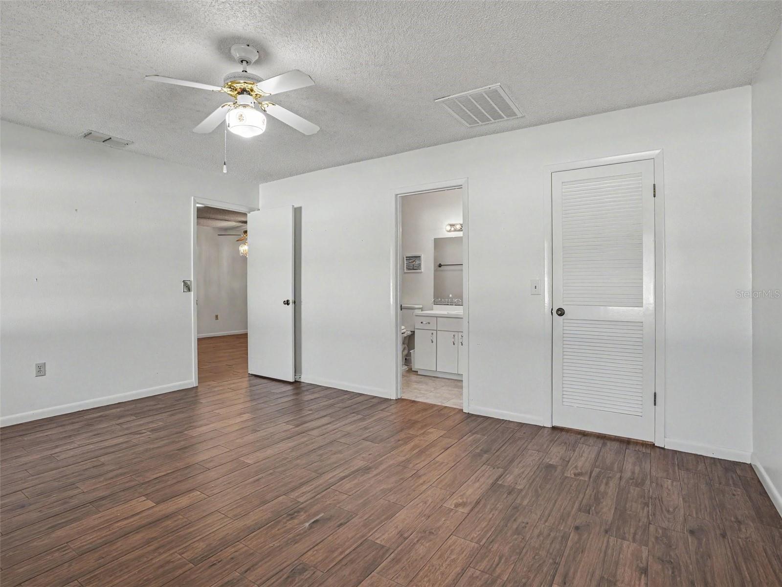 OAKVIEW - Residential