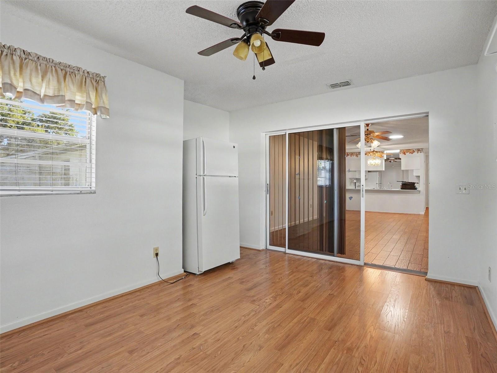 OAKVIEW - Residential