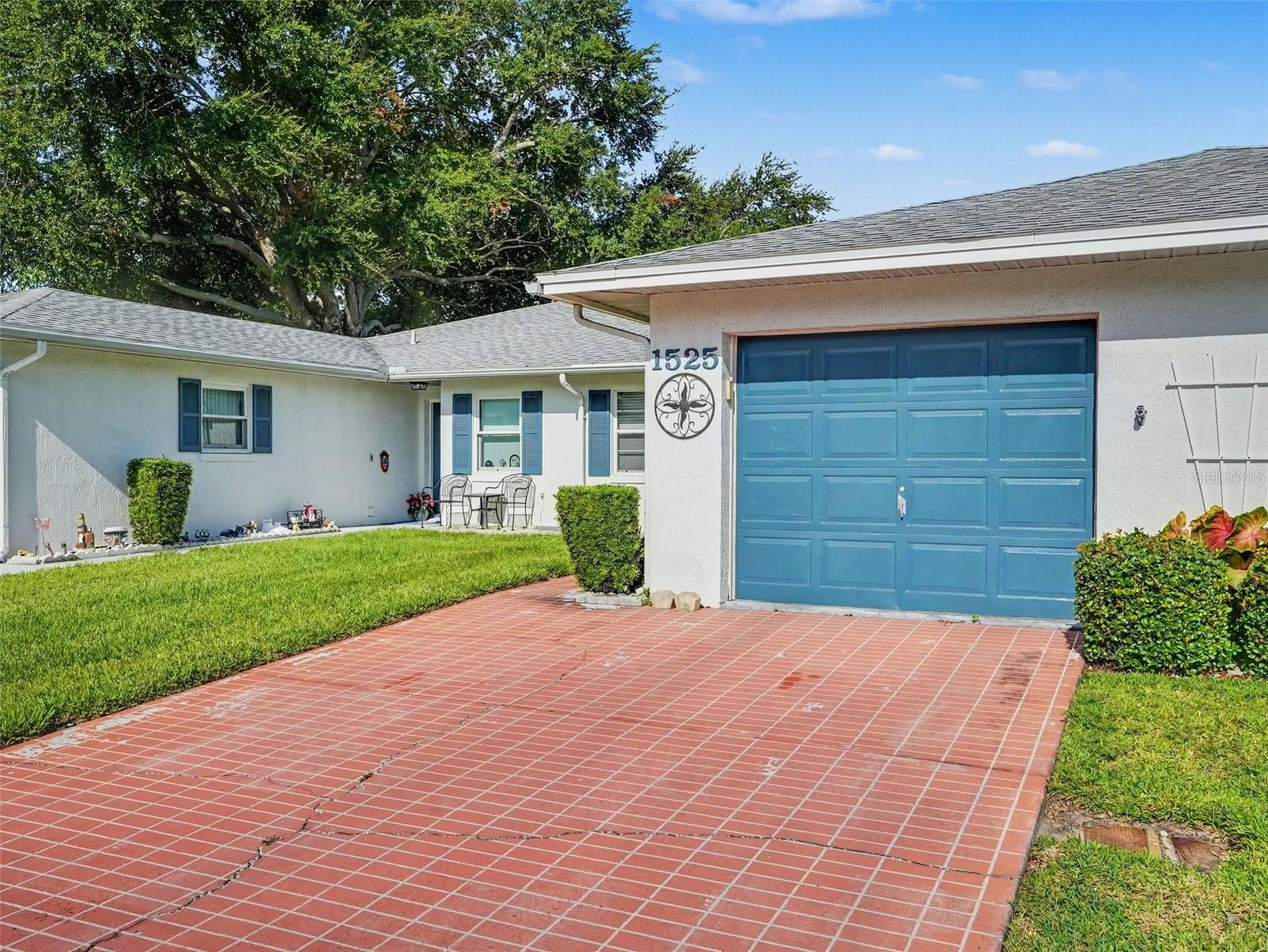 OAKVIEW - Residential