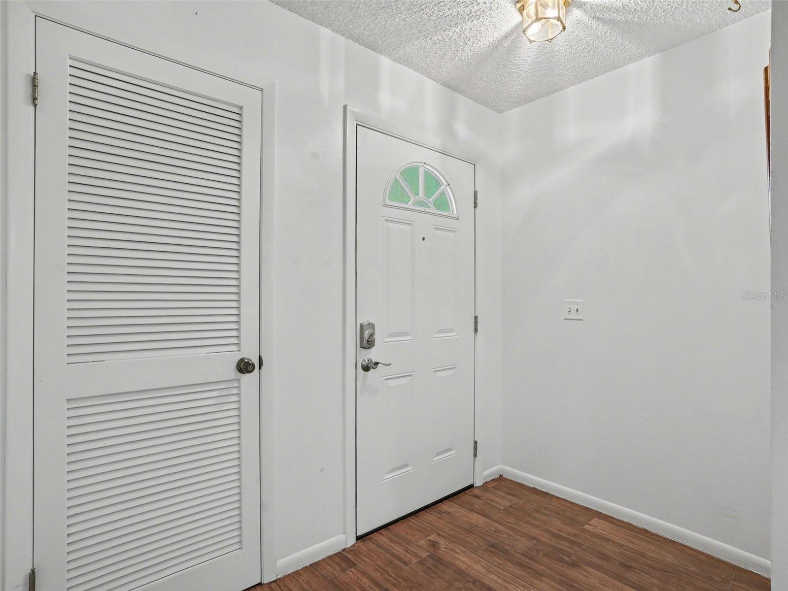 OAKVIEW - Residential