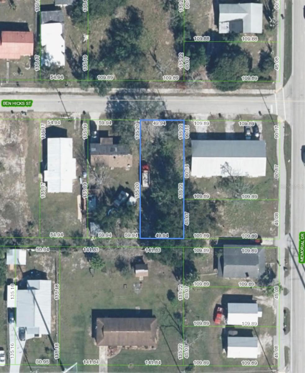 Nicely located lot with city water and sewer available. Not in a flood zone. Avon Park is centrally located in Florida just approx. 1 hour and 30 min from Orlando, Tampa, and beaches. Close to town. Perfect opportunity for an affordable lot to build your new home.