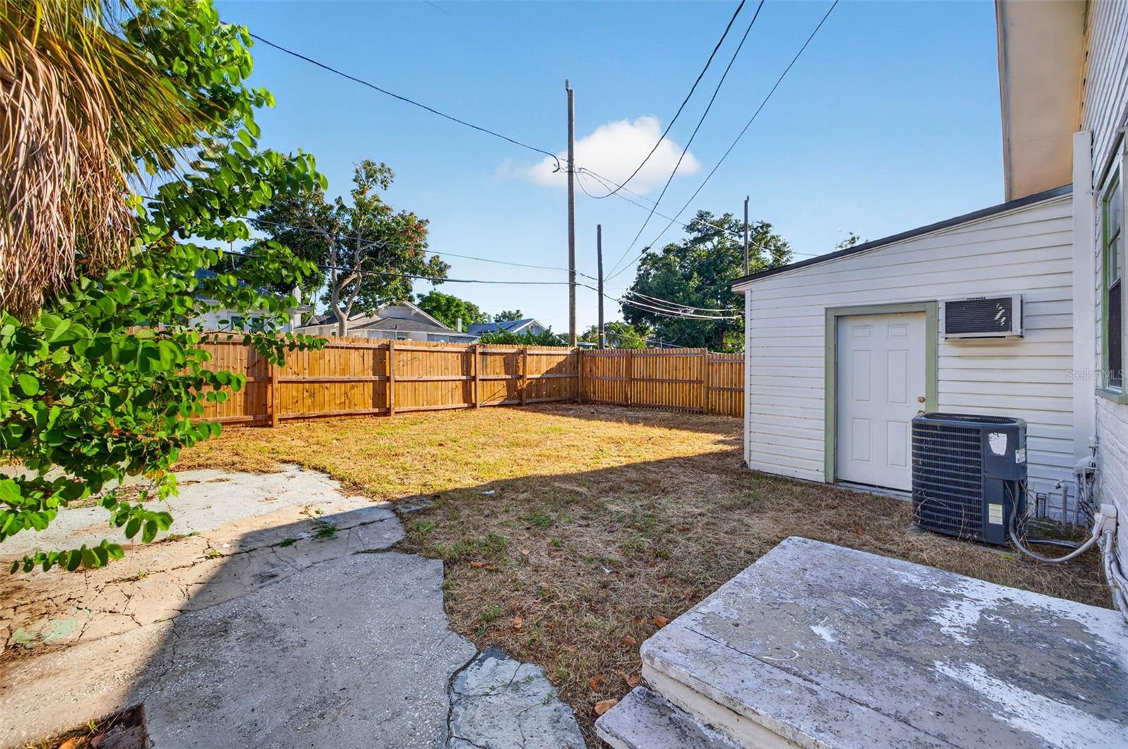 OAK VILLA SUB - Residential