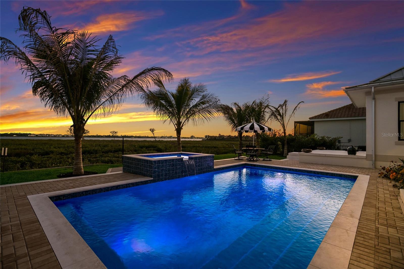 SANCTUARY COVE - Residential