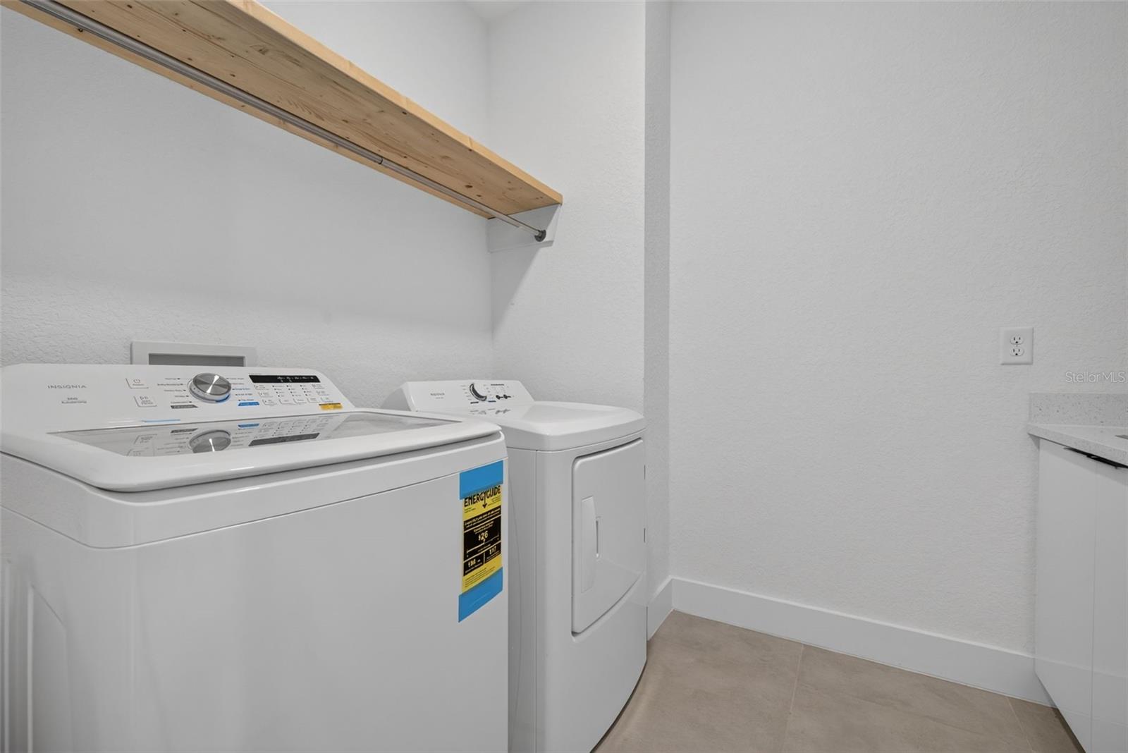 VILLA PASS - Residential Lease