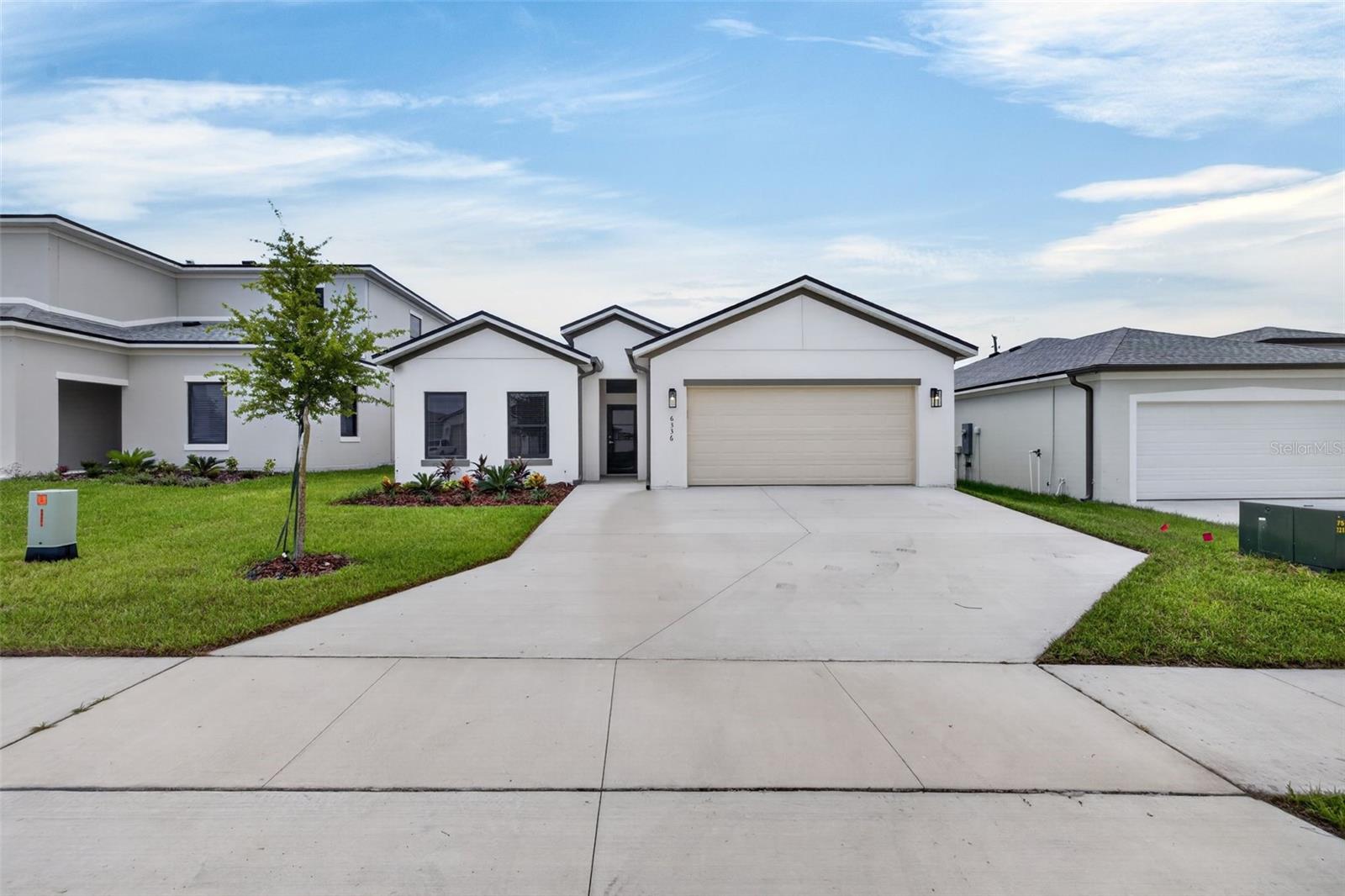 VILLA PASS - Residential Lease