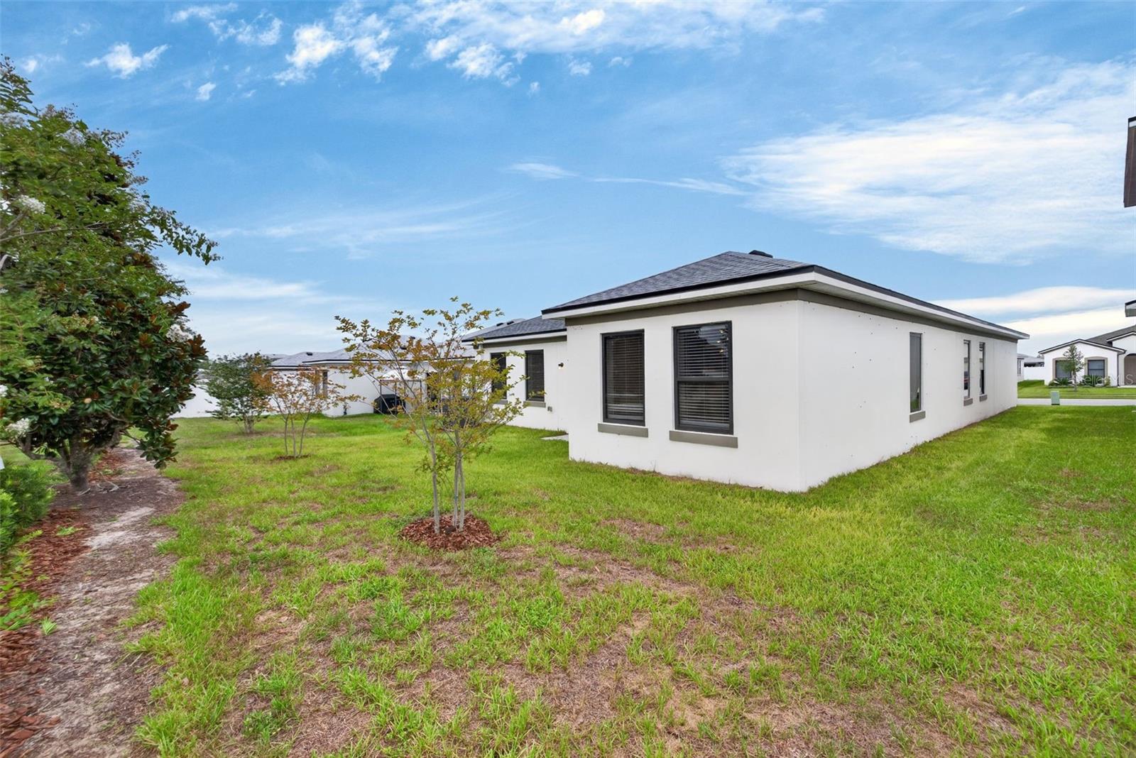 VILLA PASS - Residential Lease