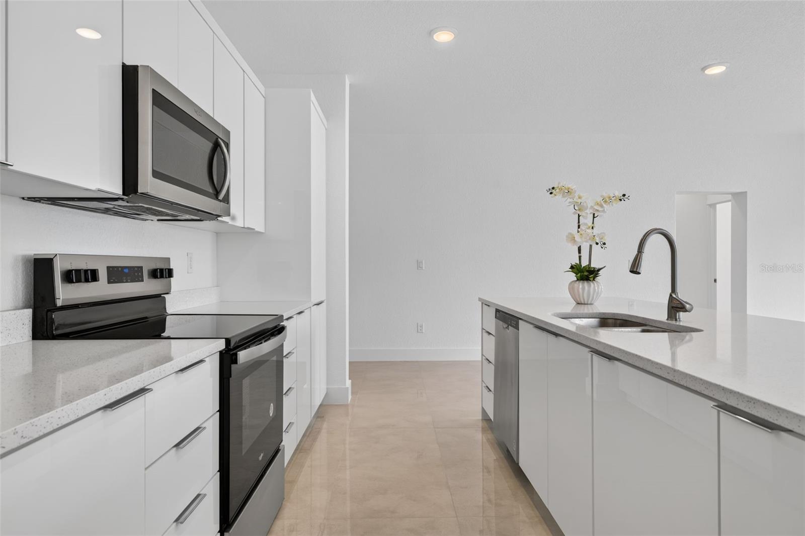 VILLA PASS - Residential Lease