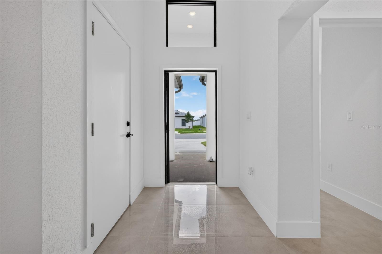 VILLA PASS - Residential Lease