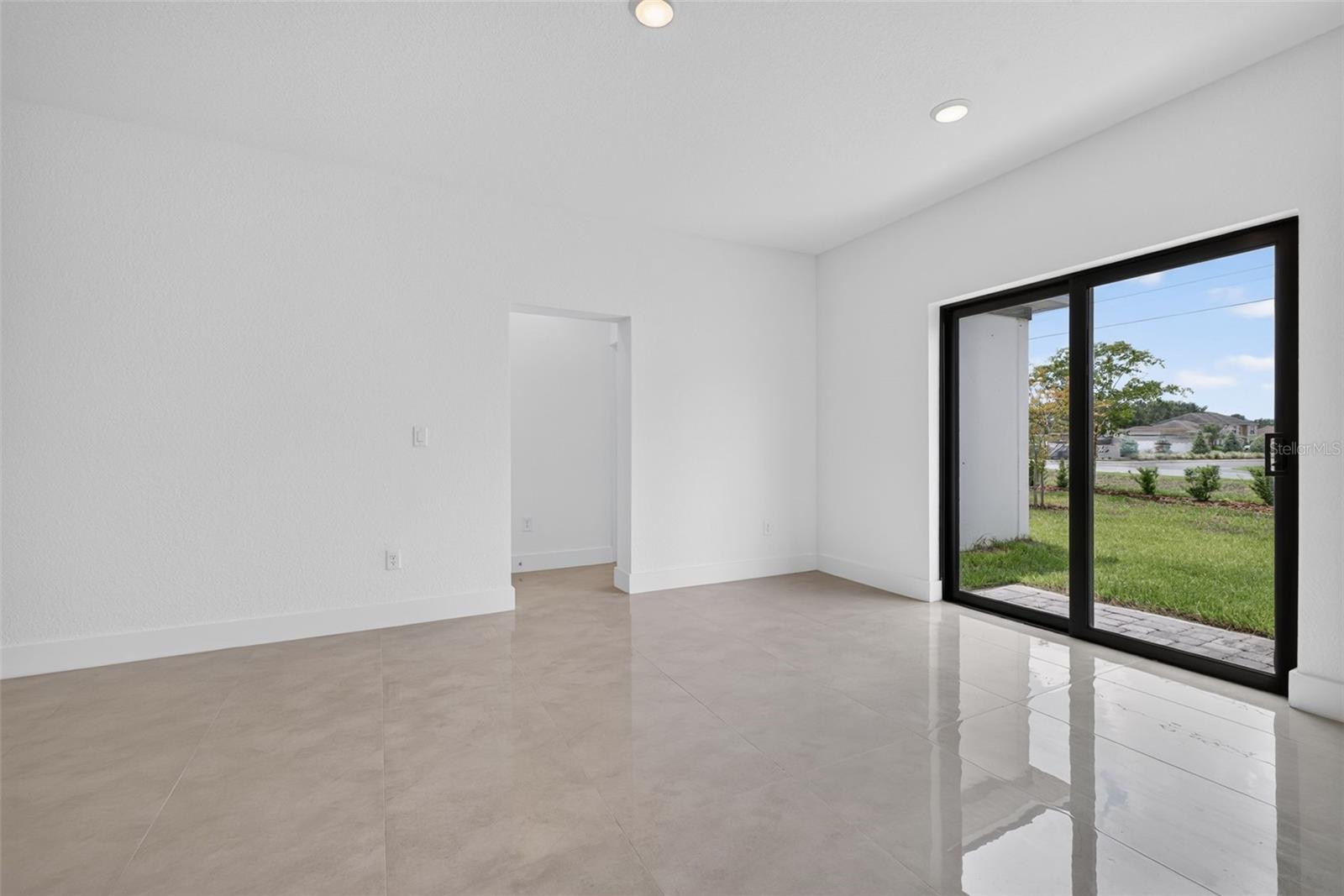 VILLA PASS - Residential Lease