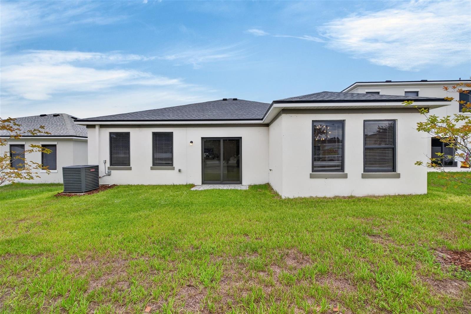 VILLA PASS - Residential Lease