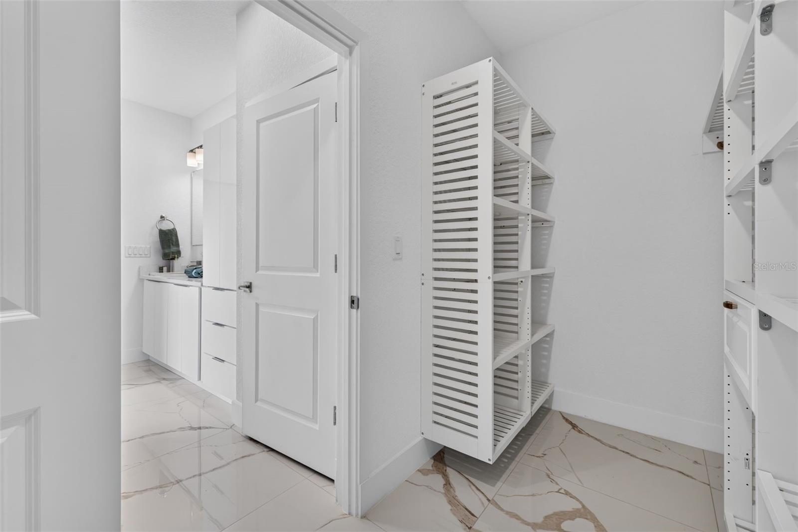 VILLA PASS - Residential Lease