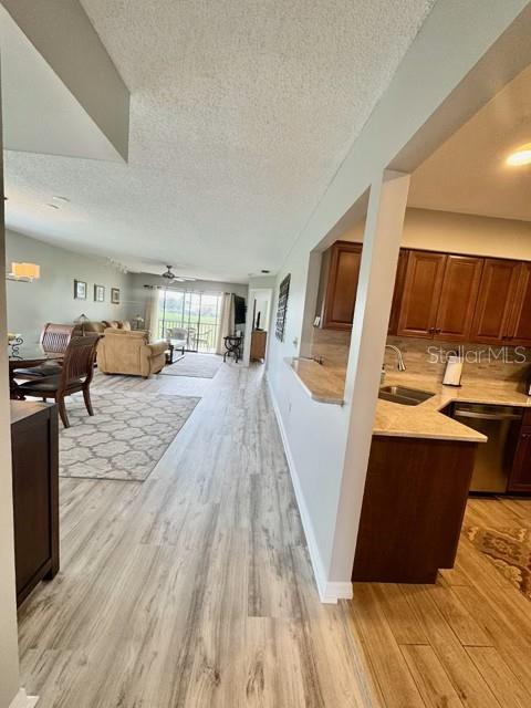 AVISTA OF PALM-AIRE - Residential Lease