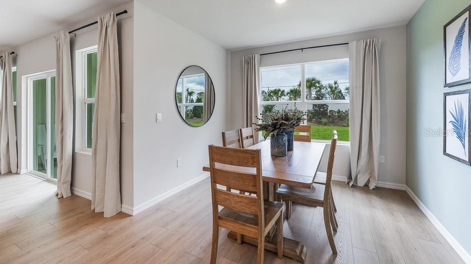 OAKFIELD LAKES - Residential