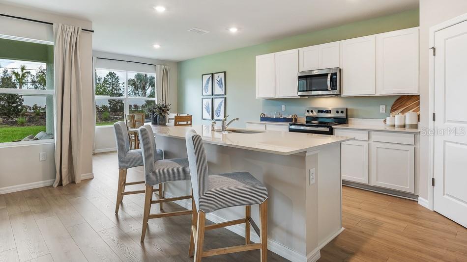 OAKFIELD LAKES - Residential