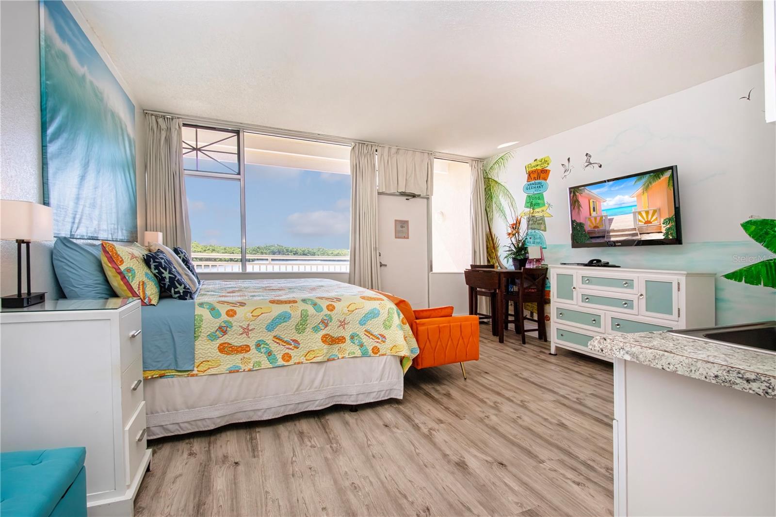 ISLAND RESORT AT MARINERS CLUB - Residential