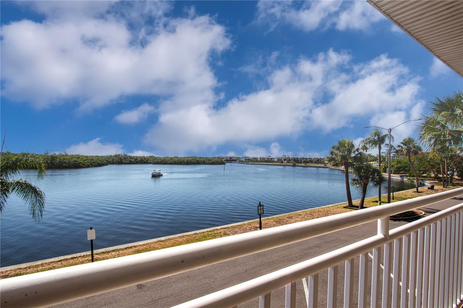 ISLAND RESORT AT MARINERS CLUB - Residential
