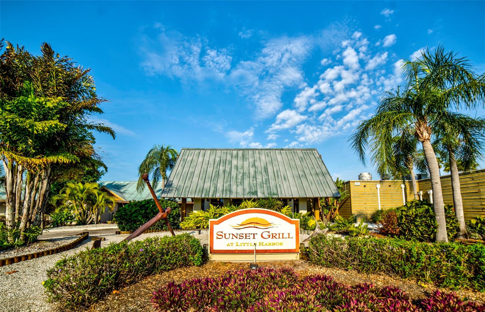 ISLAND RESORT AT MARINERS CLUB - Residential