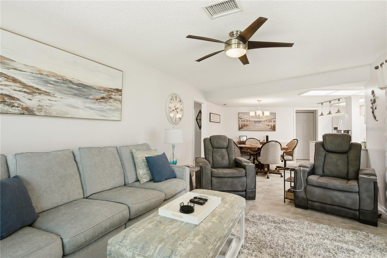 GULF HARBORS WOODLANDS - Residential