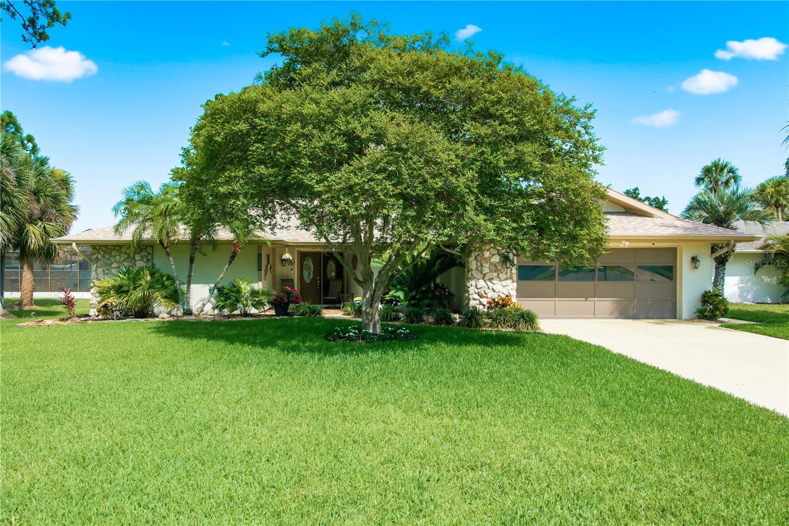 GULF HARBORS WOODLANDS - Residential
