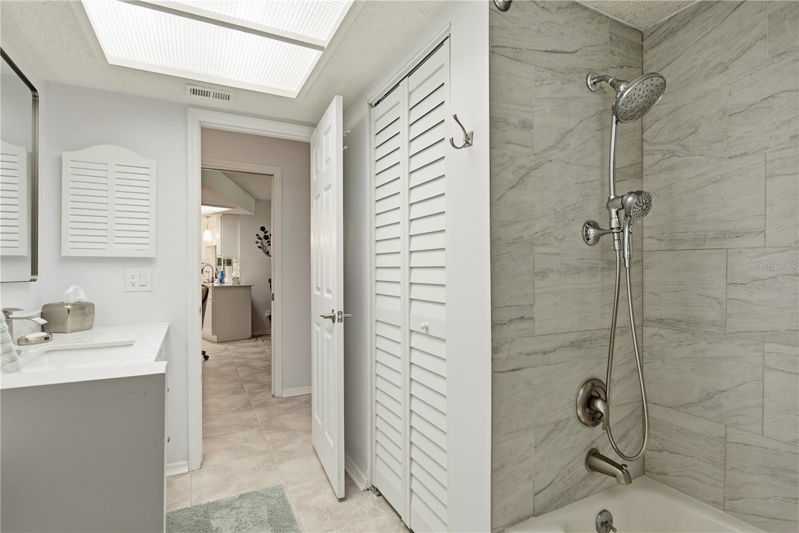GULF HARBORS WOODLANDS - Residential