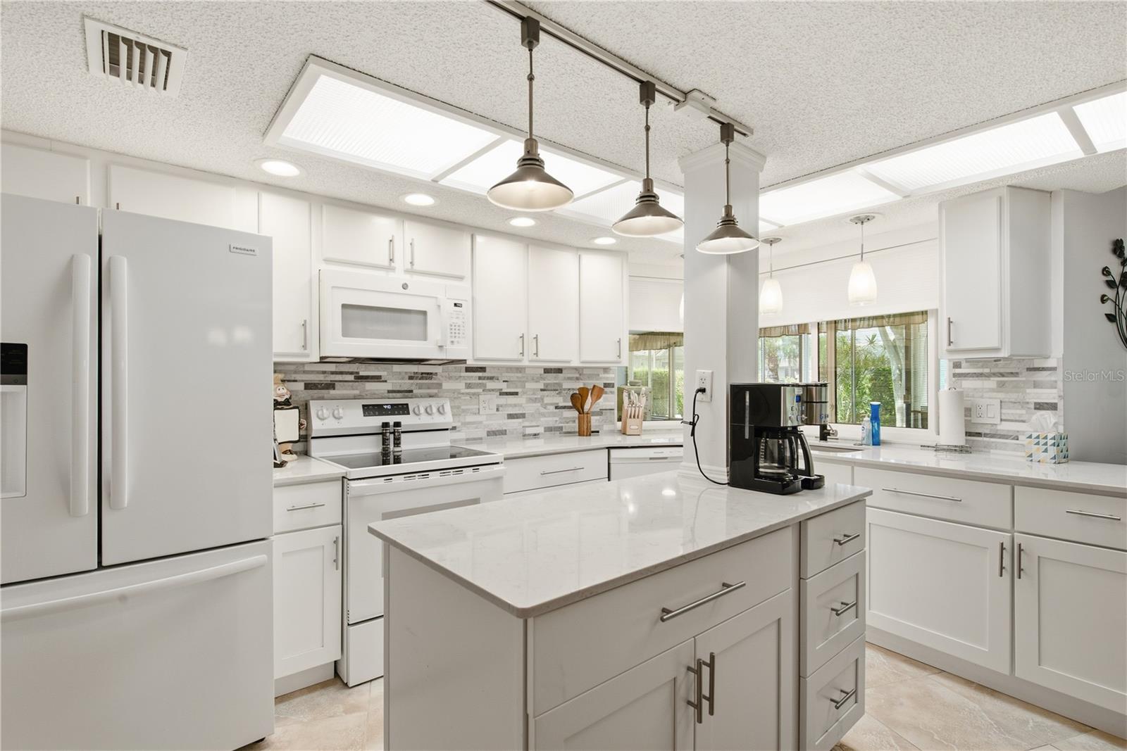 GULF HARBORS WOODLANDS - Residential