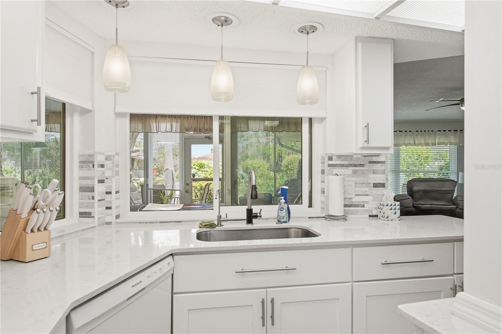 GULF HARBORS WOODLANDS - Residential
