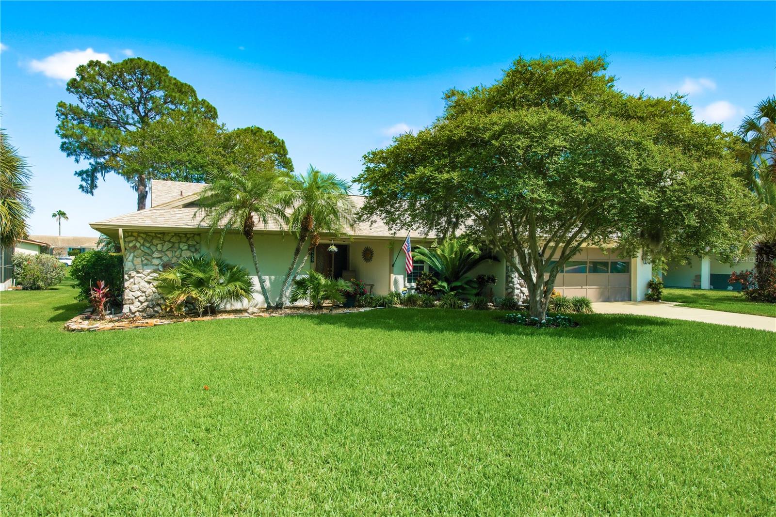 GULF HARBORS WOODLANDS - Residential