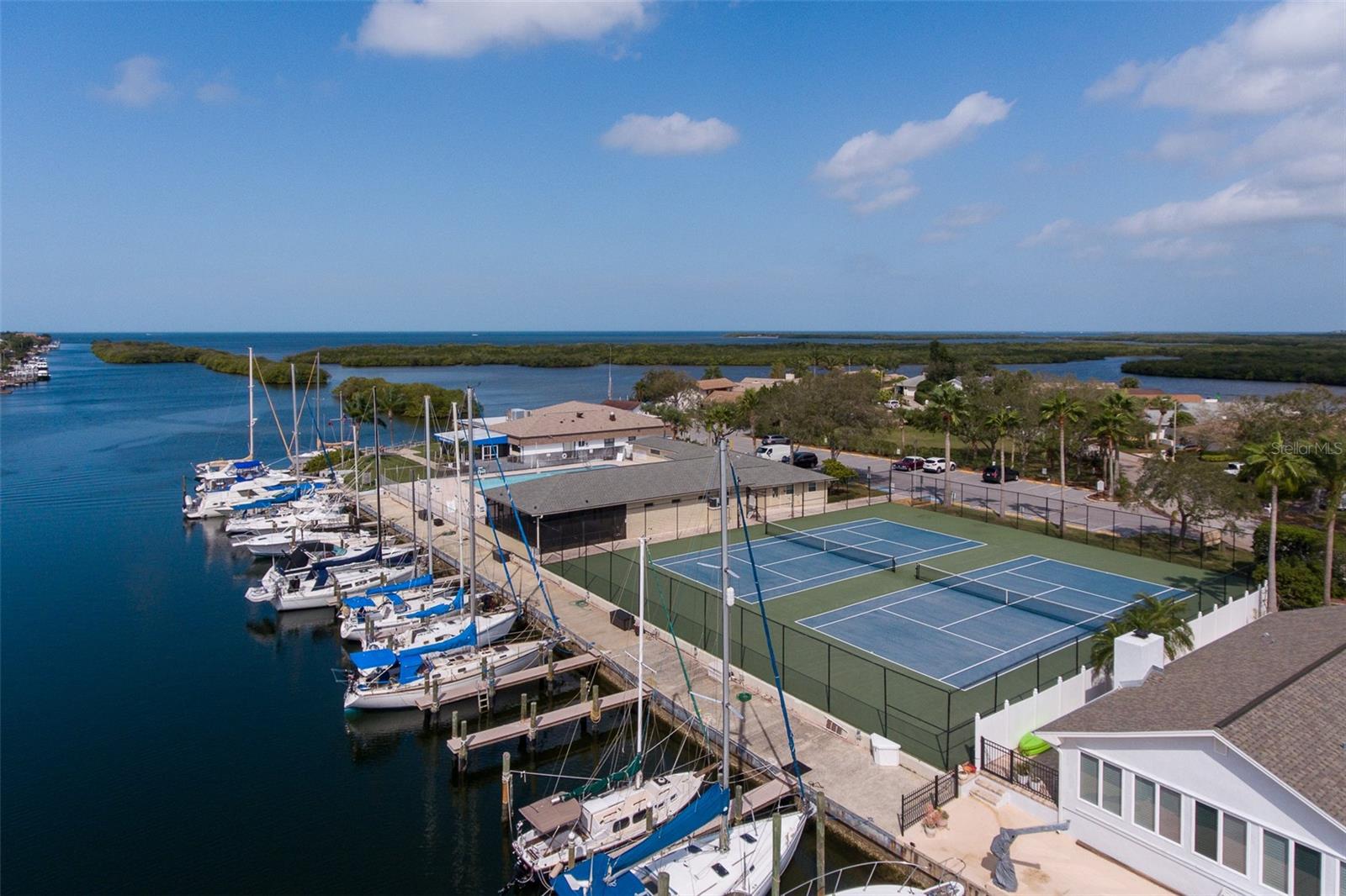 GULF HARBORS WOODLANDS - Residential
