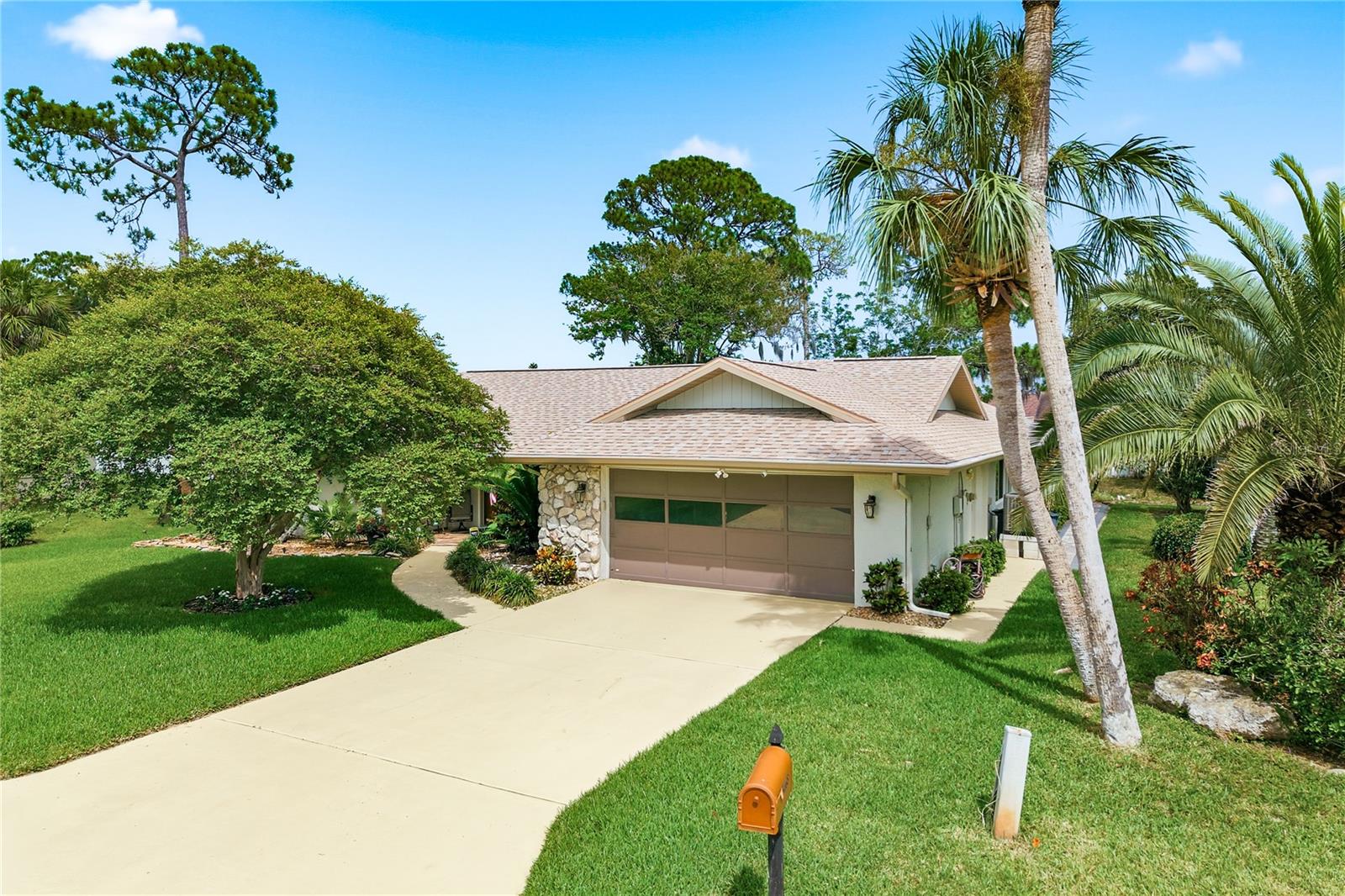 GULF HARBORS WOODLANDS - Residential