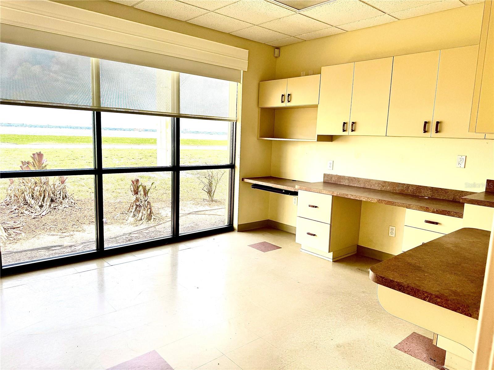 SUNSET POINT SUB - Commercial Sale