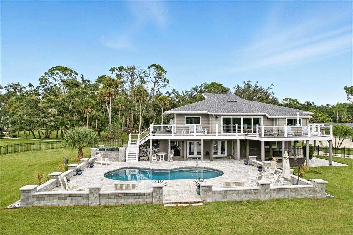 SADDLE CREEK - Residential