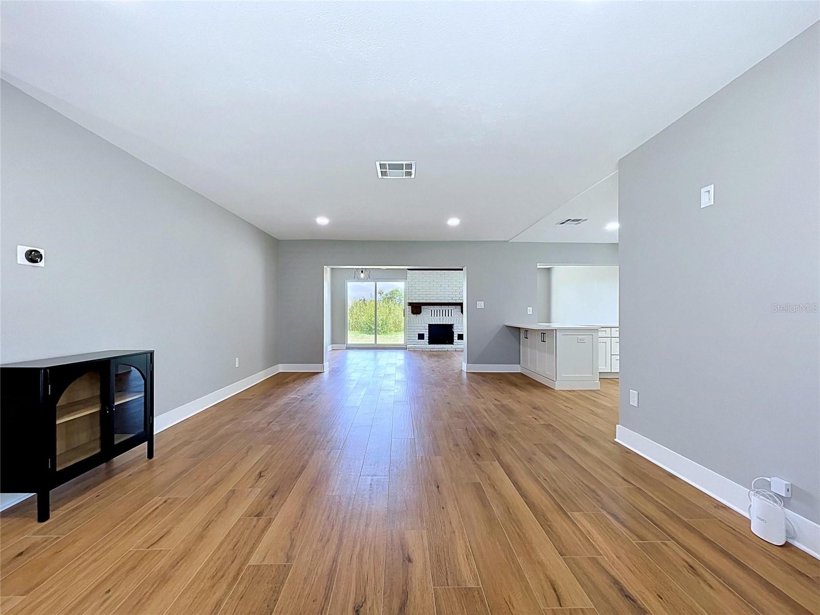 BAYWOOD VILLAGE SEC 4 - Residential