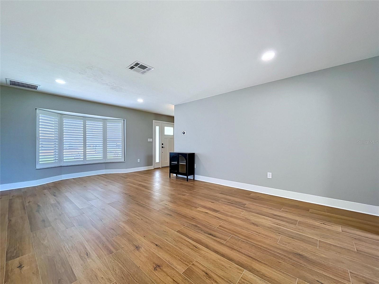 BAYWOOD VILLAGE SEC 4 - Residential
