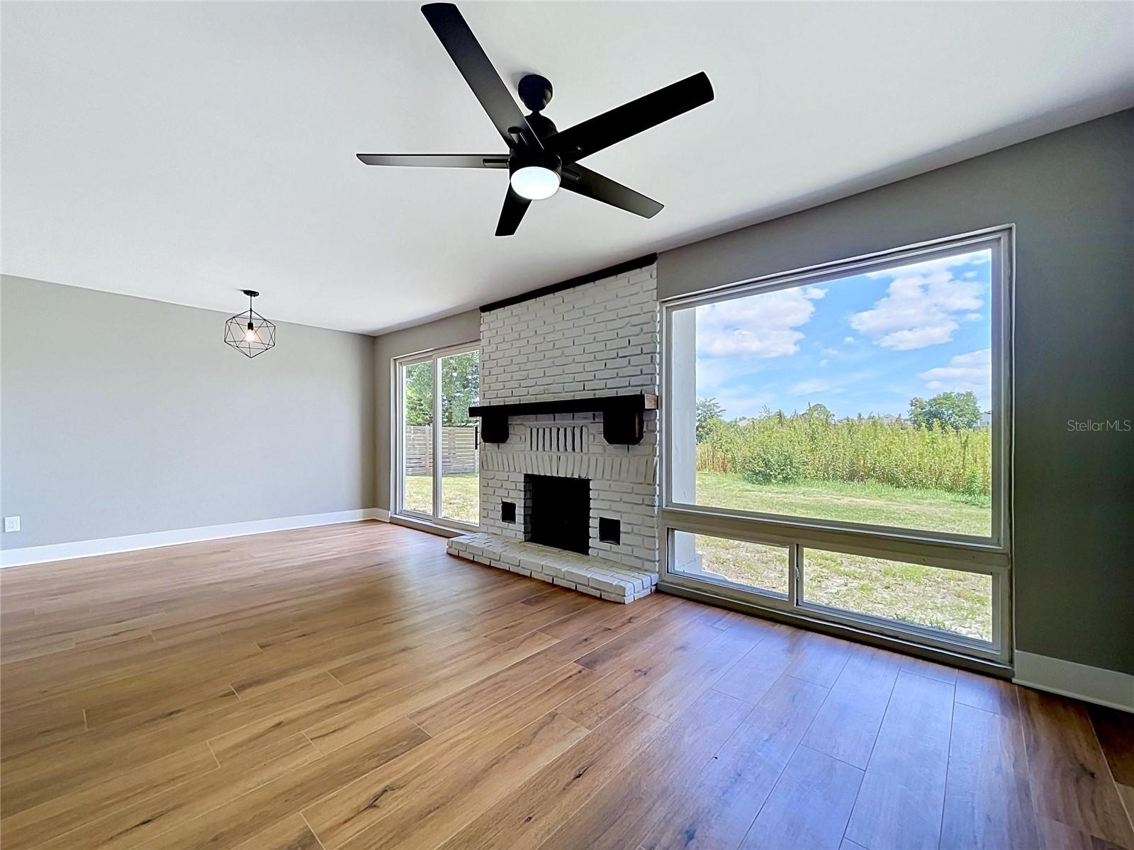BAYWOOD VILLAGE SEC 4 - Residential