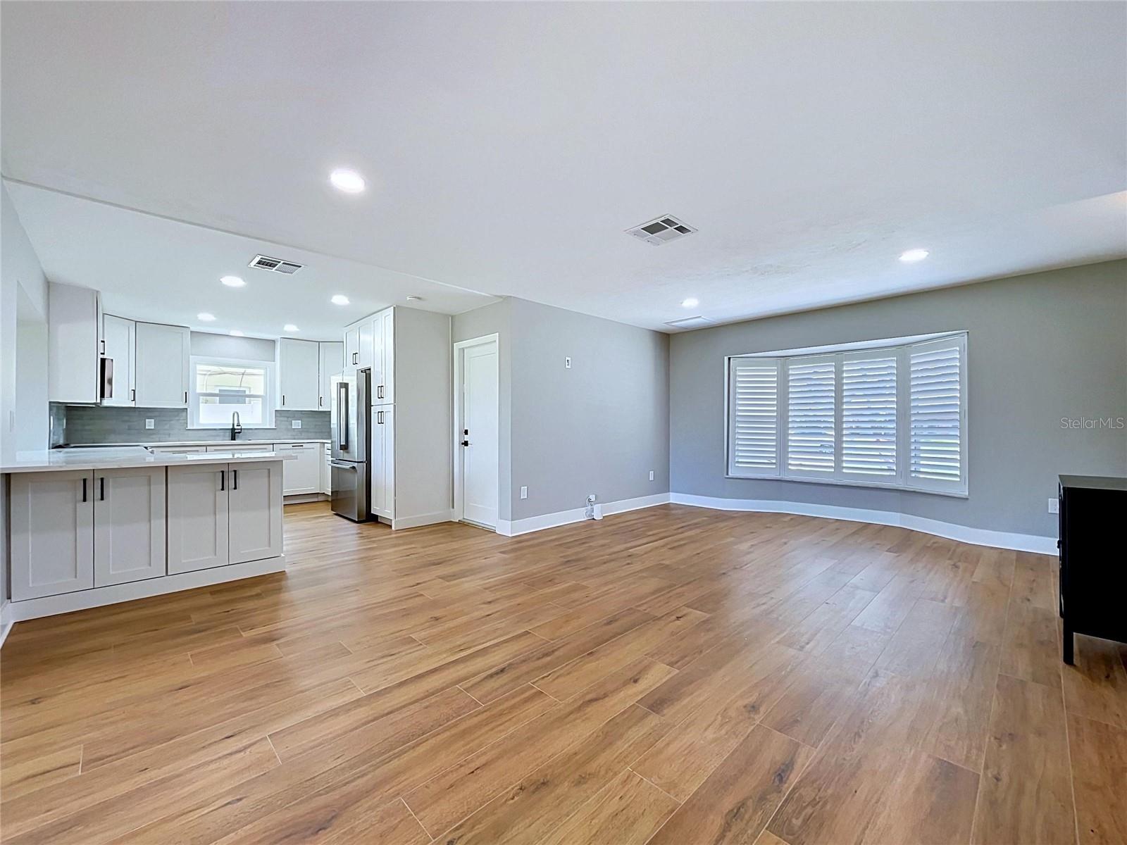 BAYWOOD VILLAGE SEC 4 - Residential