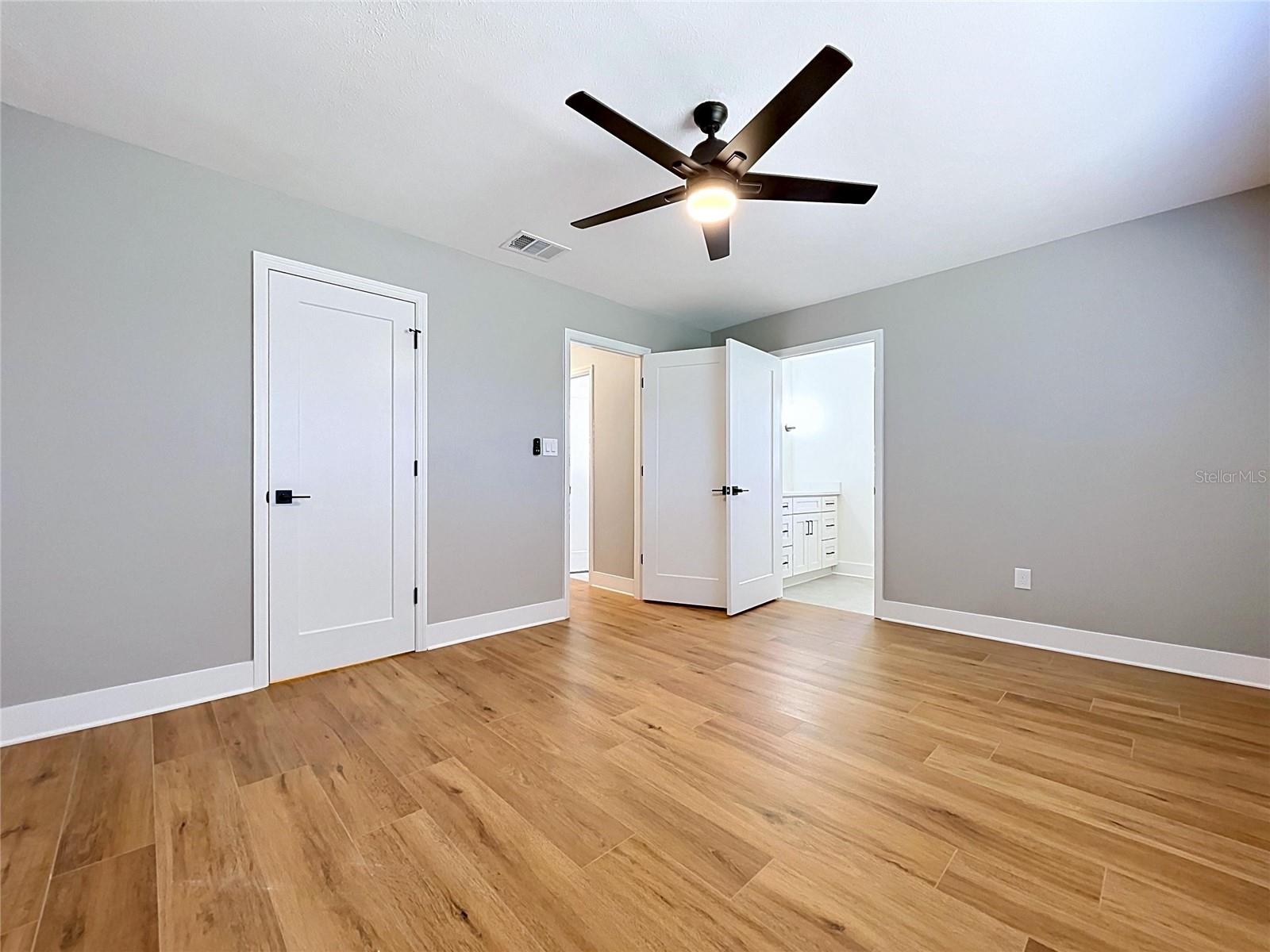 BAYWOOD VILLAGE SEC 4 - Residential