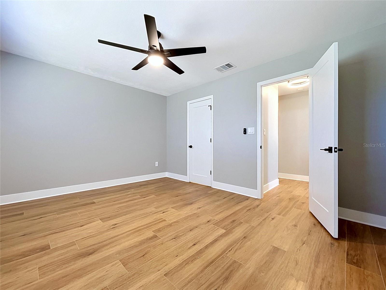 BAYWOOD VILLAGE SEC 4 - Residential
