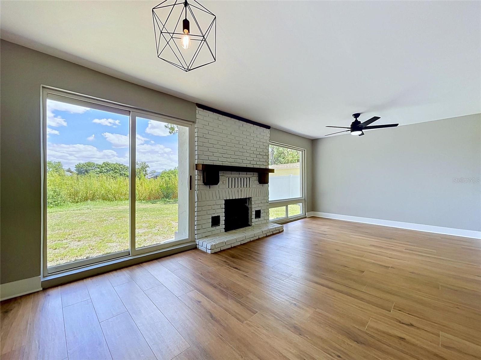 BAYWOOD VILLAGE SEC 4 - Residential