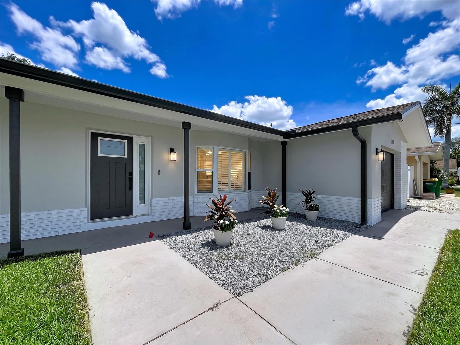 BAYWOOD VILLAGE SEC 4 - Residential