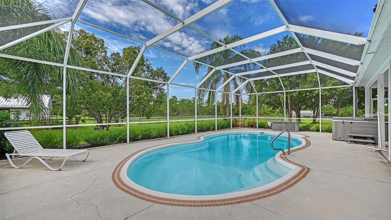 POMELLO PARK - Residential